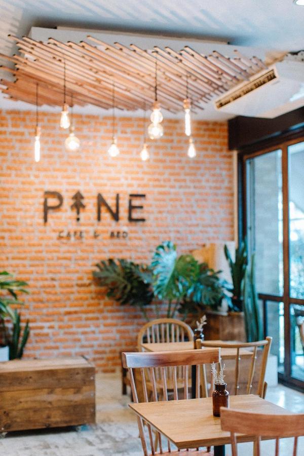 Готель Pine Cafe'&Bed Аюттхая Екстер'єр фото