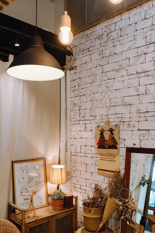 Готель Pine Cafe'&Bed Аюттхая Екстер'єр фото